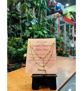 Zarif Yansıma: Çift Zincirli ve Tektaşlı Y Kolye